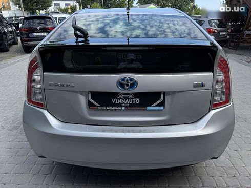 Toyota Prius 2013 - фото 12