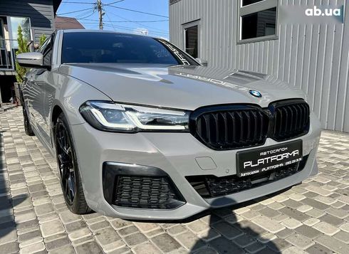 BMW 5 серия 2020 - фото 13