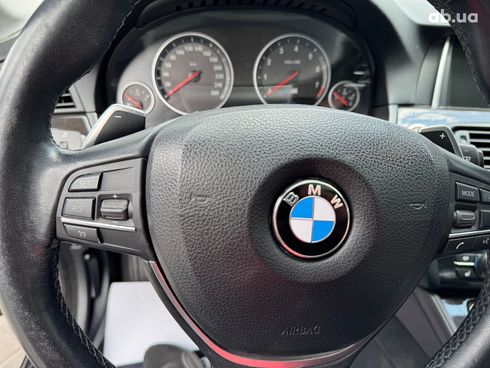 BMW 5 серия 2015 серый - фото 26