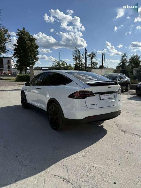 Tesla Model X 2018 - фото 19