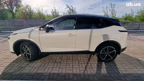 Nissan Qashqai 2021 белый - фото 11