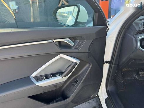 Audi Q3 2020 - фото 10