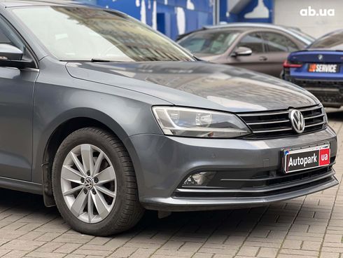 Volkswagen Jetta 2016 серый - фото 5