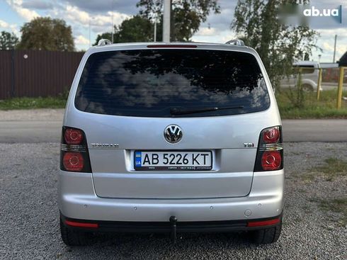 Volkswagen Touran 2008 - фото 17
