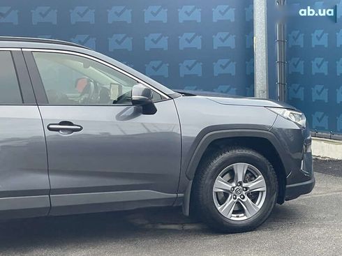 Toyota RAV4 2023 - фото 17