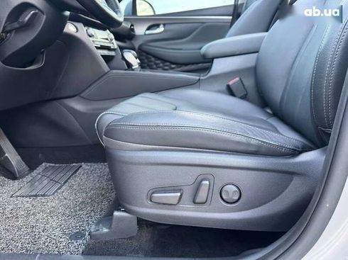 Hyundai Santa Fe 2020 - фото 26
