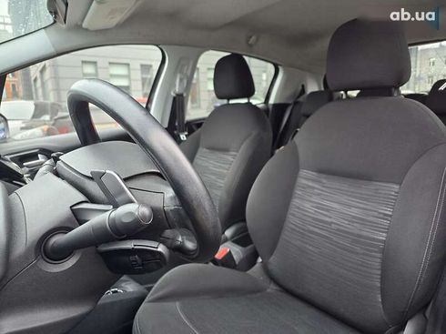 Peugeot 208 2012 - фото 10