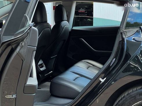 Tesla Model 3 2021 - фото 15