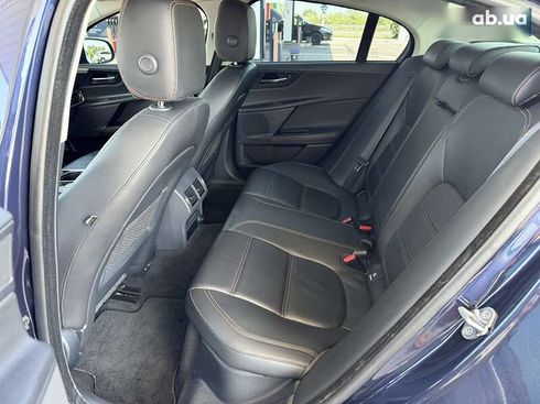 Jaguar XE 2015 - фото 27