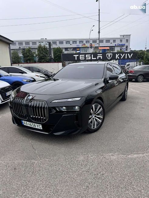 BMW i7 2023 - фото 14