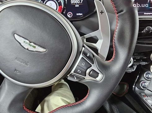 Aston Martin Vantage 2021 - фото 30