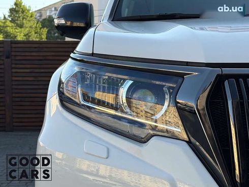 Toyota Land Cruiser Prado 2021 - фото 14