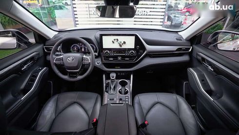 Toyota Highlander 2024 - фото 9