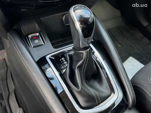 Nissan Qashqai 2019 красный - фото 19