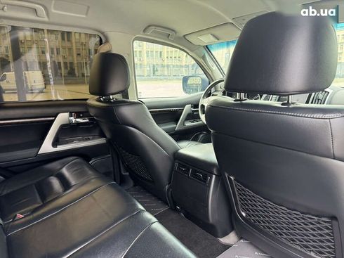 Toyota Land Cruiser 2014 - фото 30