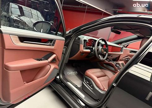 Porsche Cayenne Coupe 2025 - фото 24