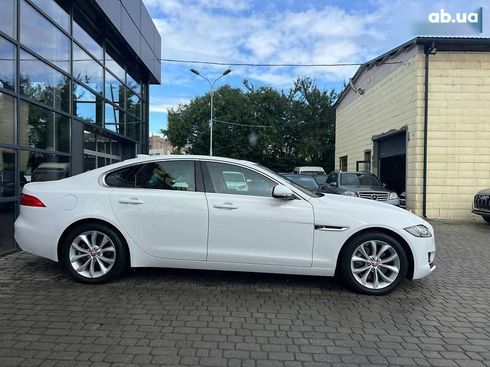 Jaguar XF 2018 - фото 7