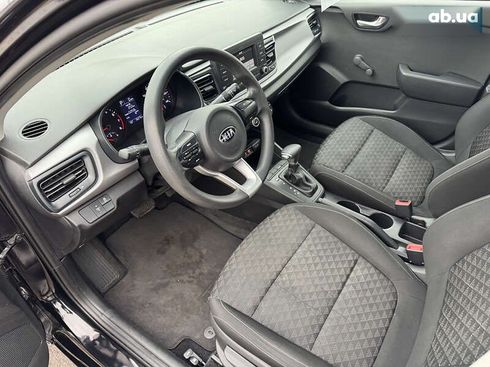 Kia Rio 2017 - фото 9