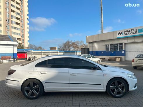 Volkswagen Passat CC 2011 белый - фото 4