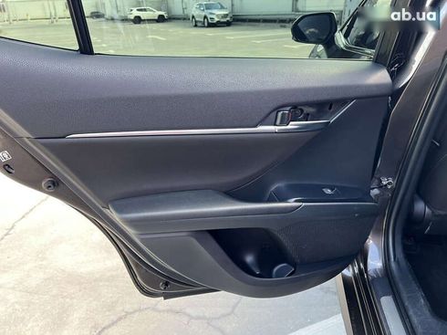 Toyota Camry 2019 - фото 30
