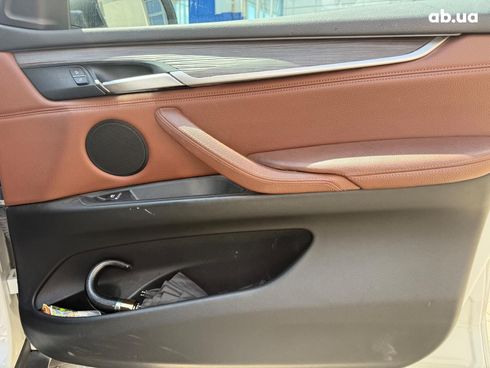 BMW X5 2014 белый - фото 17