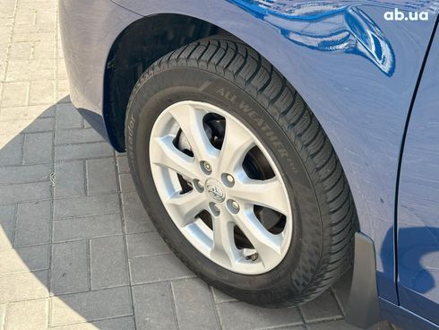 Toyota Camry 2010 синий - фото 8