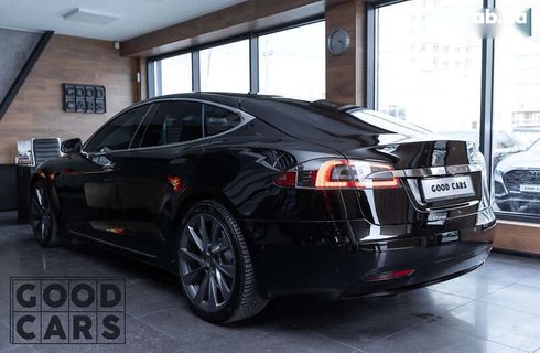 Tesla Model S 2019 - фото 19