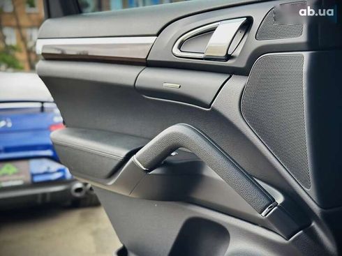 Porsche Cayenne 2013 - фото 29