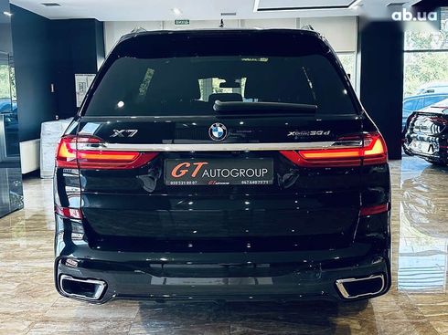 BMW X7 2021 - фото 11