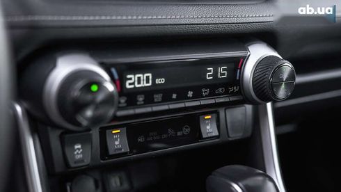 Toyota RAV4 2022 - фото 28