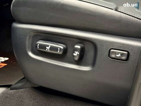 Toyota Land Cruiser 2020 - фото 28
