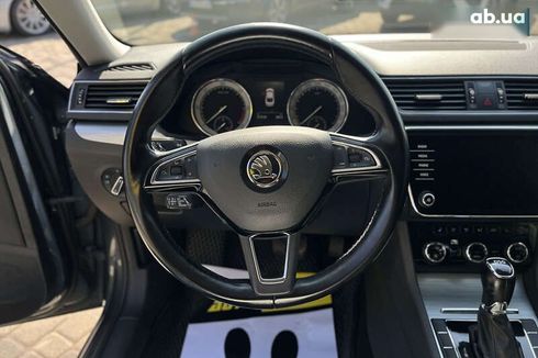 Skoda Superb 2020 - фото 22