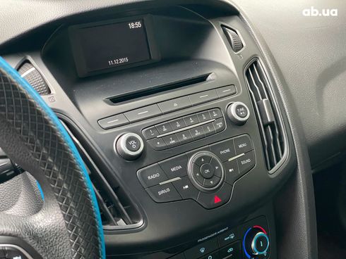 Ford Focus 2015 красный - фото 17