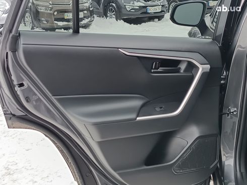 Toyota RAV4 2025 серый - фото 36