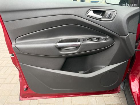 Ford Escape 2017 красный - фото 22