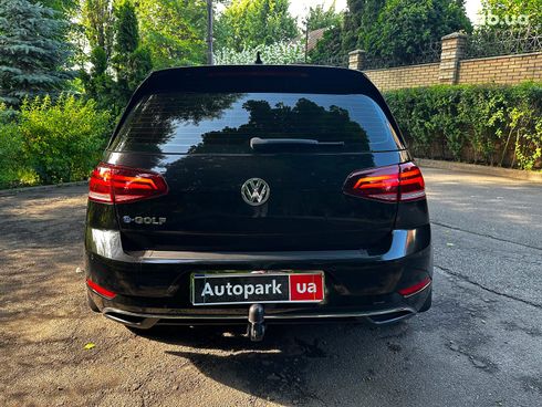 Volkswagen e-Golf 2017 черный - фото 17