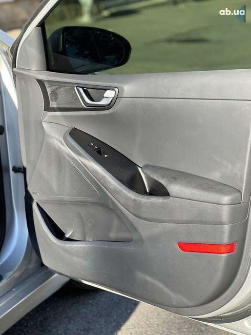 Hyundai Ioniq 2018 - фото 24