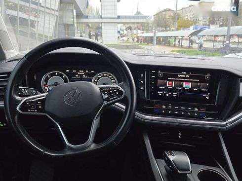 Volkswagen Touareg 2021 - фото 22