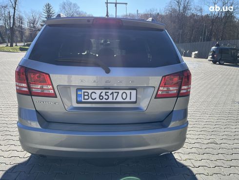 Dodge Journey 2018 серебристый - фото 2