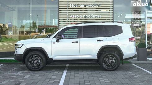 Toyota Land Cruiser 2023 - фото 3