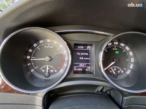Skoda Superb 2014 - фото 11