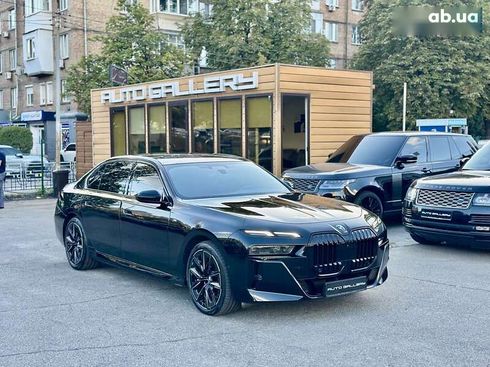 BMW 7 серия 2023 - фото 3