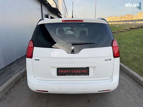 Peugeot 5008 2016 - фото 16