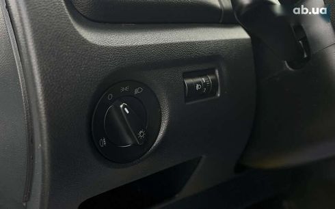 Skoda Fabia 2010 - фото 17