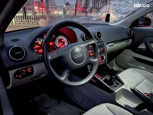 Audi A3 2003 красный - фото 9