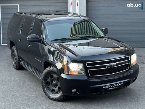 Chevrolet Suburban 2011 - фото 2