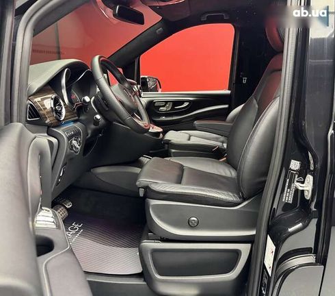 Mercedes-Benz V-Класс 2022 - фото 30