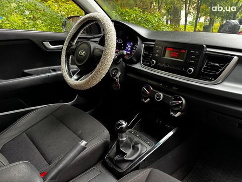Kia Rio 2018 черный - фото 95