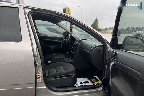 Skoda Octavia 2013 - фото 9