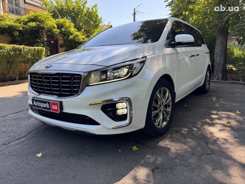 Kia Carnival 2019 белый - фото 2